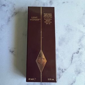 CT Light Wonder Foundation